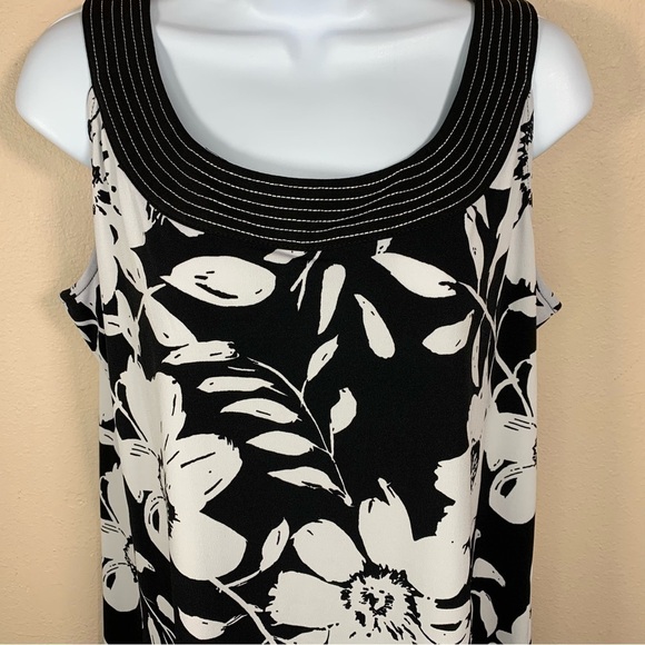 M TanJay Black & White Floral Sleeveless Blouse Stretch Medium 8 10 - Picture 3 of 8